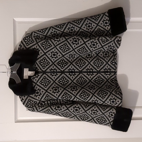 Petite Sophisticate Jackets & Blazers - Quilted Style Faux Fur Collar Cuffs Black and White Artsy Jacket Petite Small